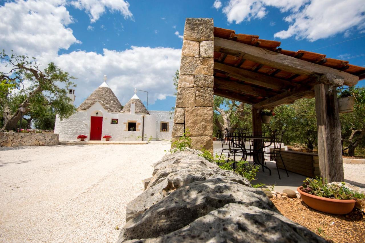 Вилла I Trulli Degli Ulivi Локоротондо Экстерьер фото