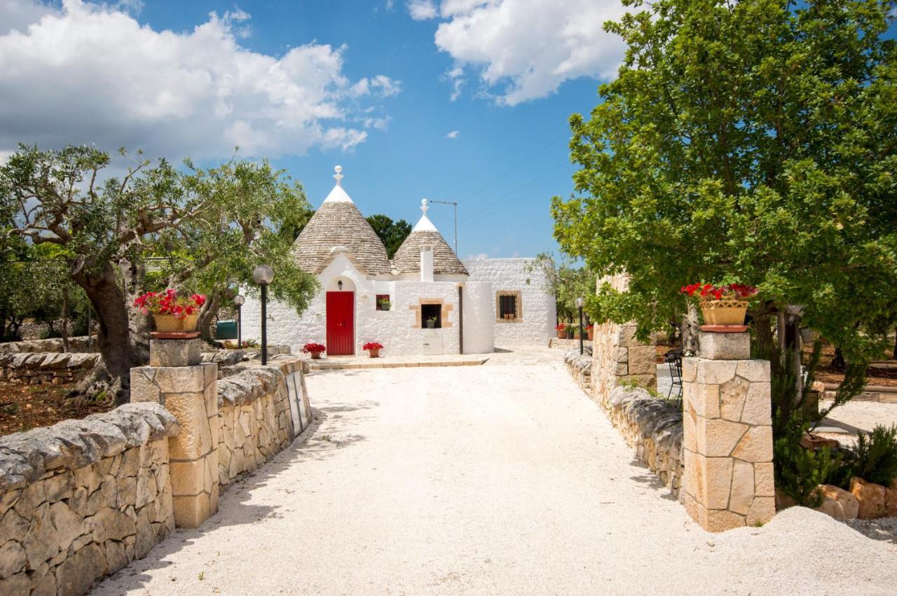 Вилла I Trulli Degli Ulivi Локоротондо Экстерьер фото