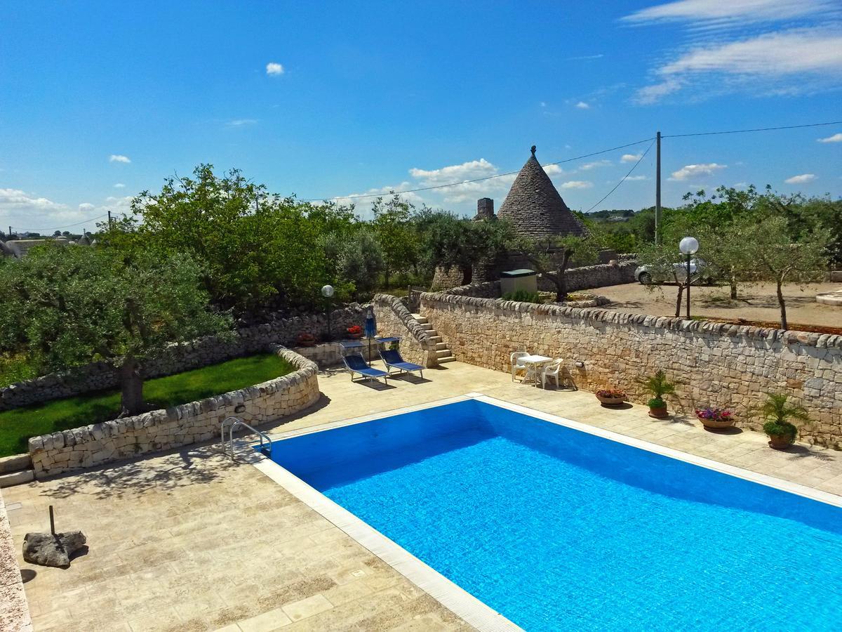 Вилла I Trulli Degli Ulivi Локоротондо Экстерьер фото